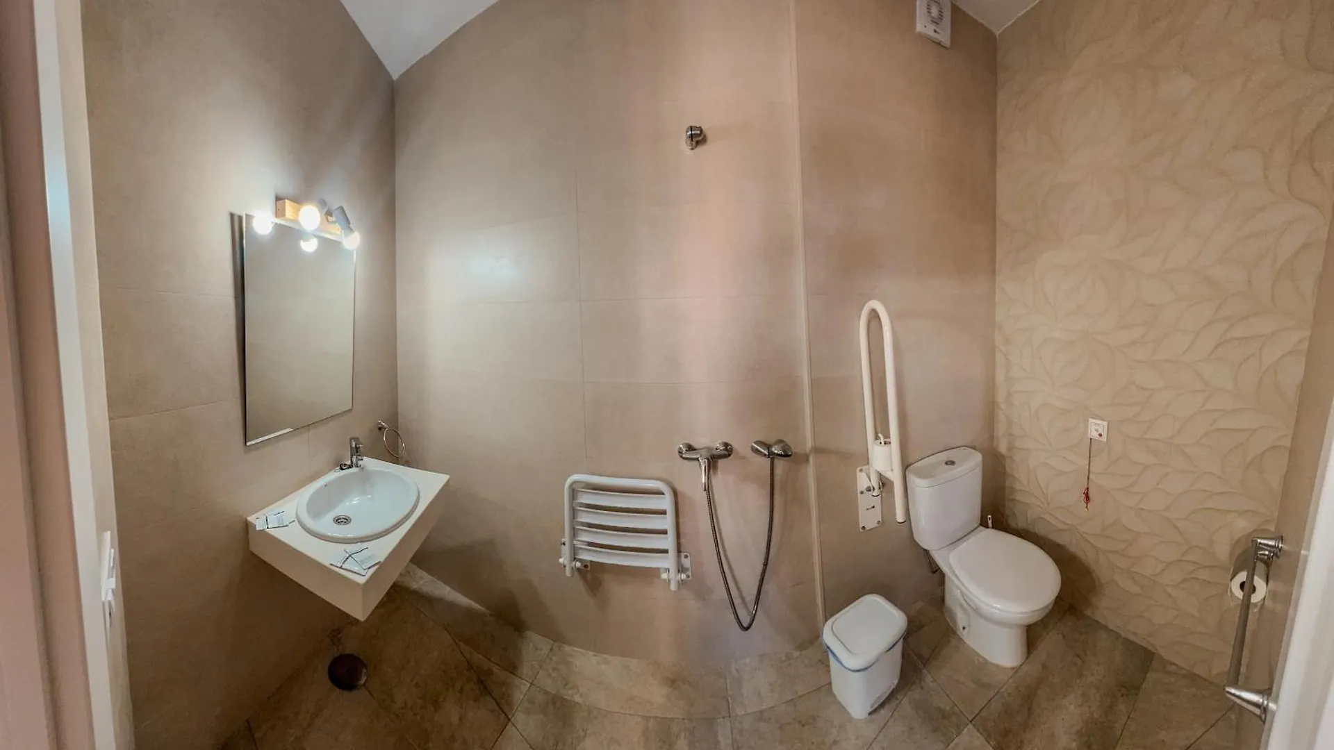 La Tortuga Lodging Rooms Tarifa