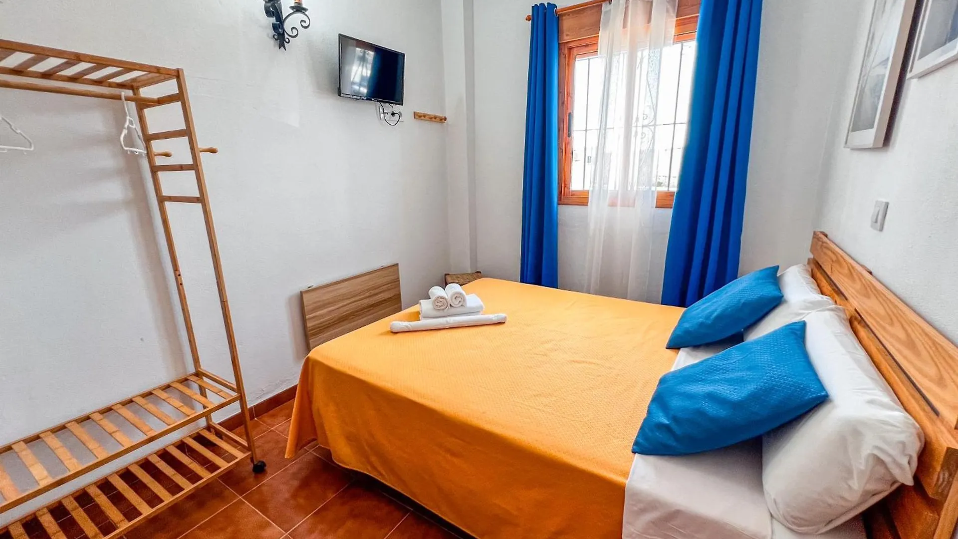 La Tortuga Lodging Rooms Tarifa Guest house