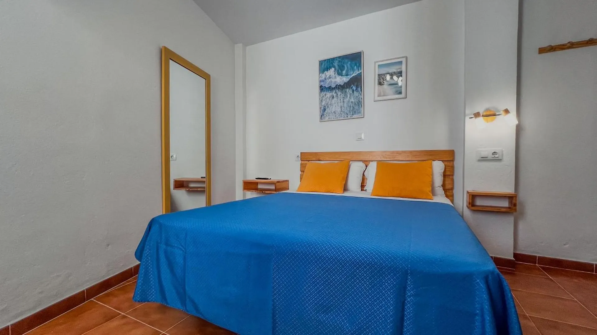 La Tortuga Lodging Rooms Tarifa