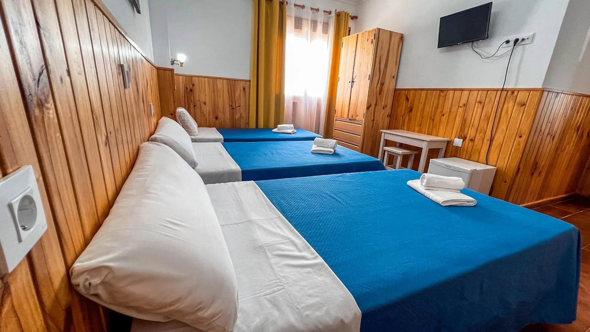 La Tortuga Lodging Rooms Tarifa